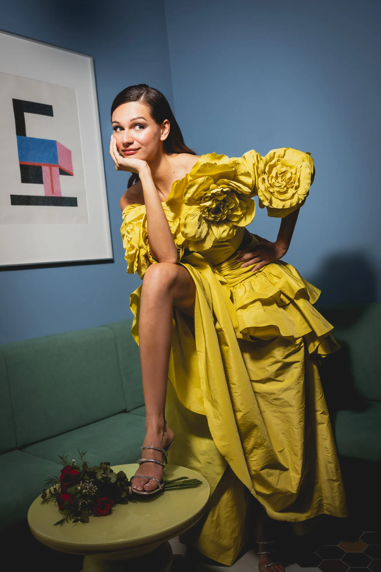top corto flores amarillo